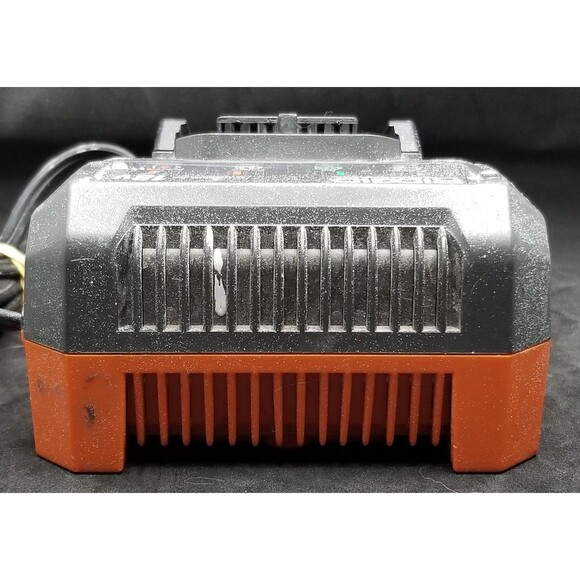 Ridgid 18v charger 86092 tested as to powering on - Picture 5 of 9
